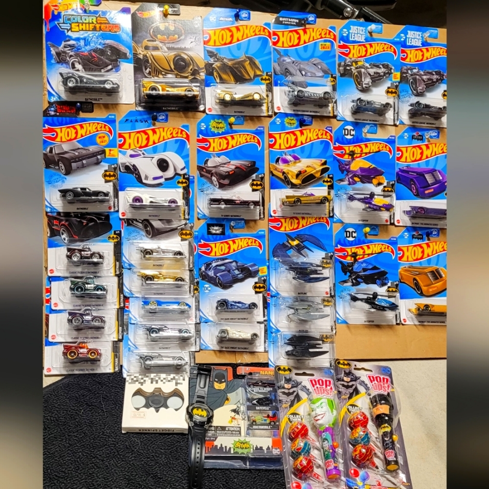 HW, JADA batmobiles, batplanes, batcopters lot
